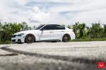 BMW 3-Series Sedan Alpine White on Vossen Wheels (VFS2) 2017 года